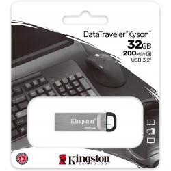FLASH MEMORY KINGSTON DATA...